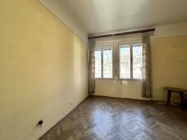 Eladó családi ház, XIV. kerületben, Szenttamás utcában