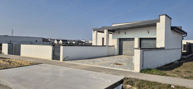 Eladó családi ház, Vámosszabadin 210 M Ft, 4 szobás