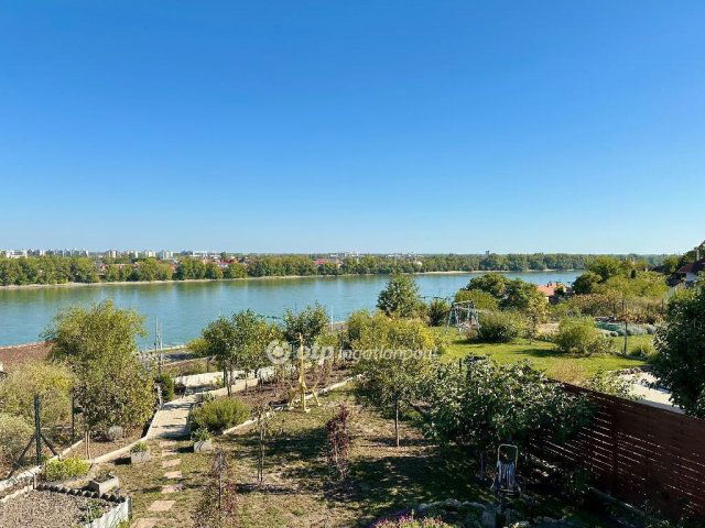 Eladó családi ház, Budapesten, XXII. kerületben 249.9 M Ft