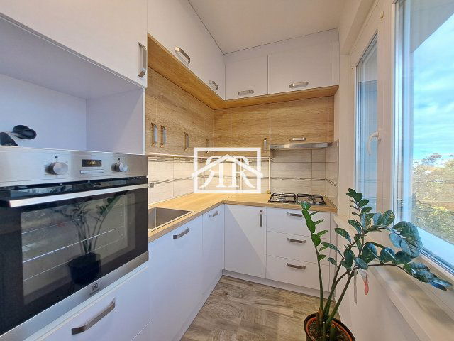 Eladó panellakás, Szegeden, Szamos utcában 58.9 M Ft, 3 szobás