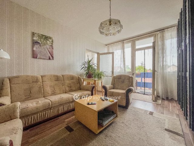Eladó téglalakás, Budapesten, XVI. kerületben 83.9 M Ft