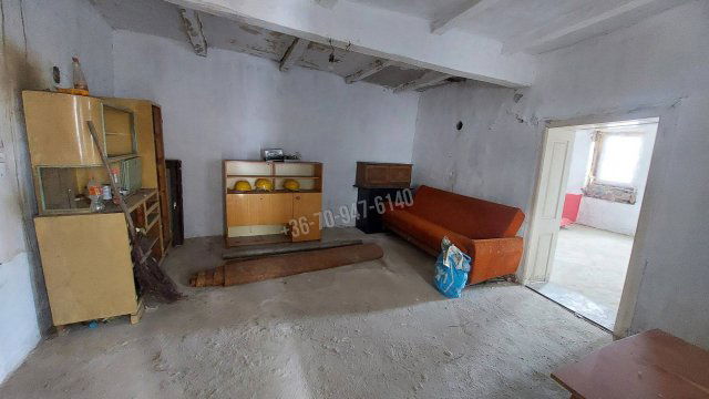 Eladó családi ház, Sarkadkeresztúron 3.9 M Ft, 2 szobás