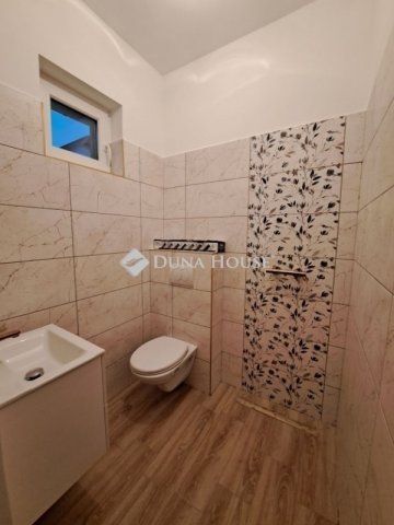 Eladó családi ház, Csévharaszton 85 M Ft, 4 szobás