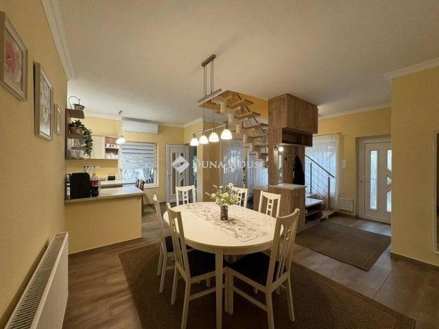 Eladó családi ház, Dabason 119.9 M Ft, 4 szobás