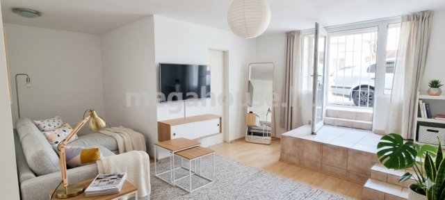 Eladó téglalakás, Budapesten, IV. kerületben, Nádor utcában