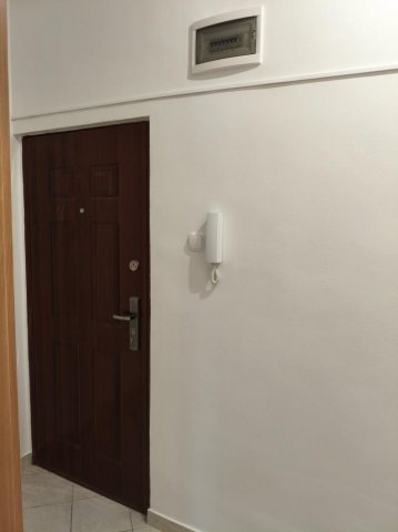 Eladó téglalakás, Oroszlányban 31.9 M Ft, 1 szobás