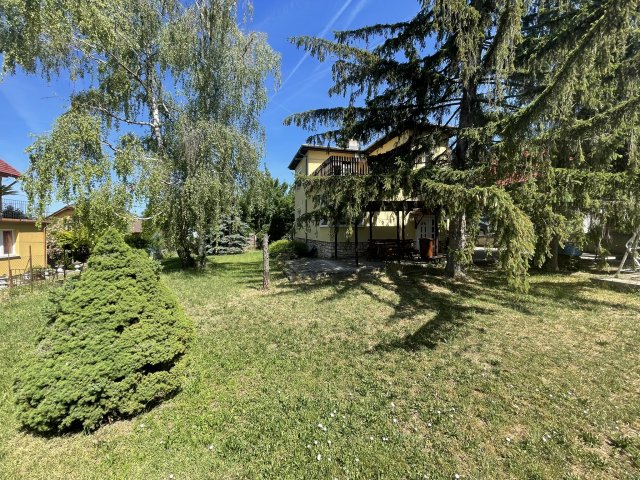 Eladó családi ház, Veszprémben 149 M Ft, 5+2 szobás