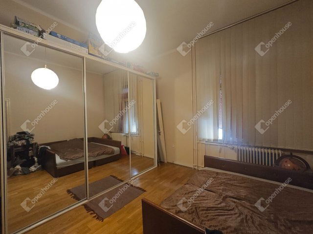 Eladó téglalakás, Győrött 63 M Ft, 2 szobás