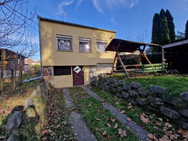 Eladó családi ház, Abaligeten 44.9 M Ft, 5 szobás