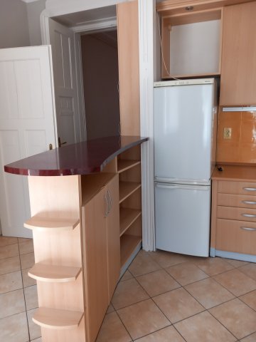 Kiadó téglalakás, albérlet, I. kerületben, Batthyány utcában