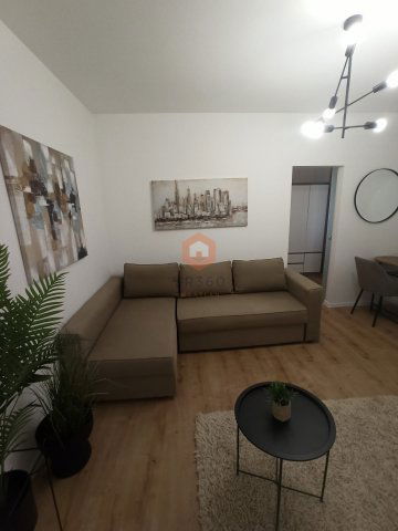 Kiadó téglalakás, albérlet, Pécsett 240 E Ft / hó, 3 szobás