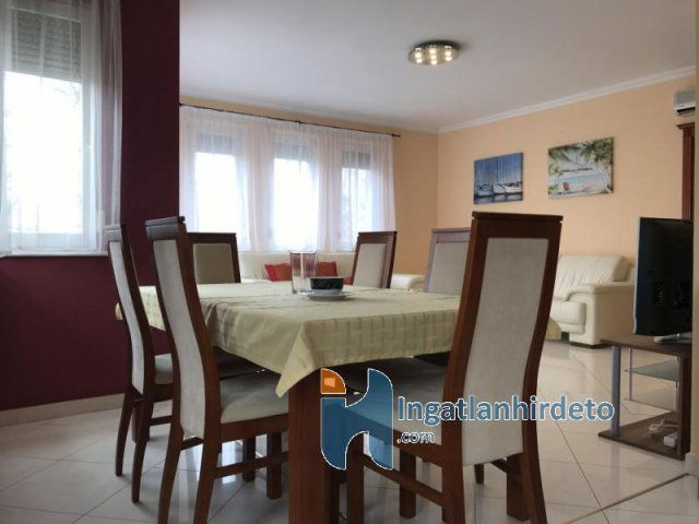 Kiadó téglalakás, albérlet, Debrecenben 320 E Ft / hó