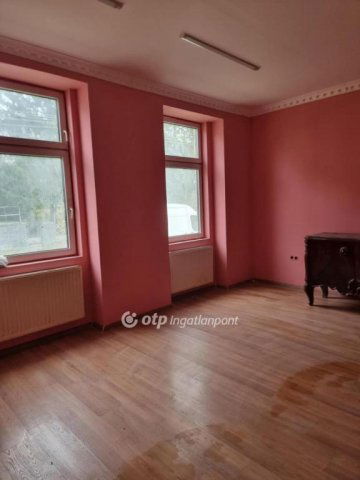 Eladó családi ház, Dabronyon 35.99 M Ft, 3+1 szobás