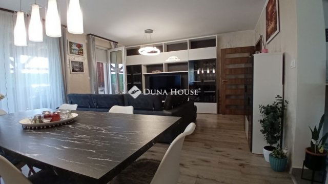 Eladó ikerház, Siófokon 179.99 M Ft, 4 szobás