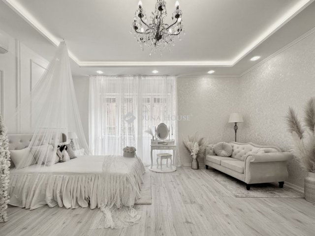 Eladó téglalakás, Pécsett 99.9 M Ft, 4 szobás