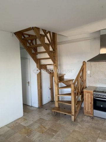 Eladó családi ház, Pomázon, Nárcisz utcában 93.5 M Ft