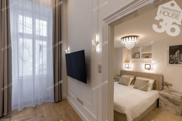 Eladó téglalakás, Budapesten, V. kerületben 159.9 M Ft, 4 szobás