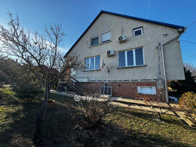 Eladó családi ház, Kerepesen 110 M Ft, 3+3 szobás