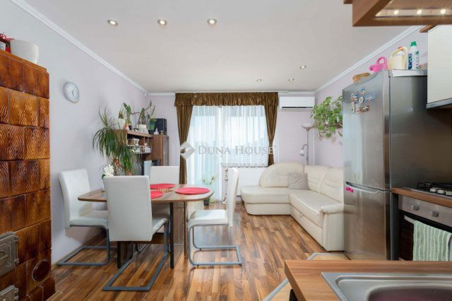Eladó téglalakás, Mosonmagyaróváron 41.9 M Ft, 3 szobás