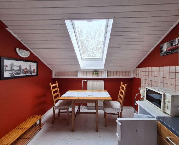 Kiadó téglalakás, albérlet, Hévízen 139 E Ft / hó, 1 szobás