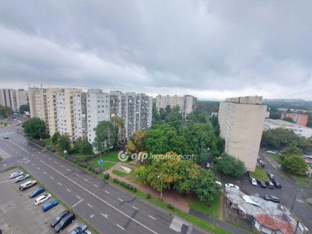 Eladó panellakás, Miskolcon 31.5 M Ft, 2 szobás