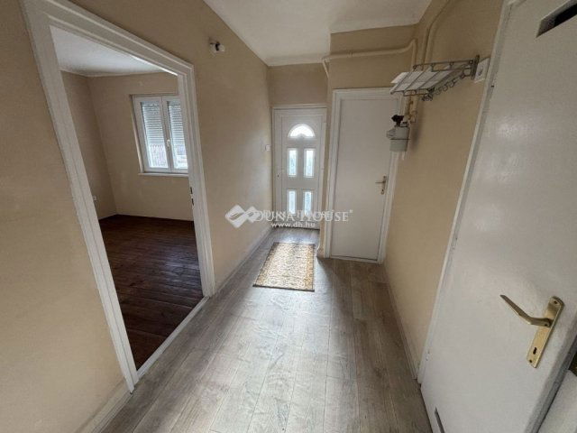 Eladó sorház, Kecskeméten 53 M Ft, 2 szobás
