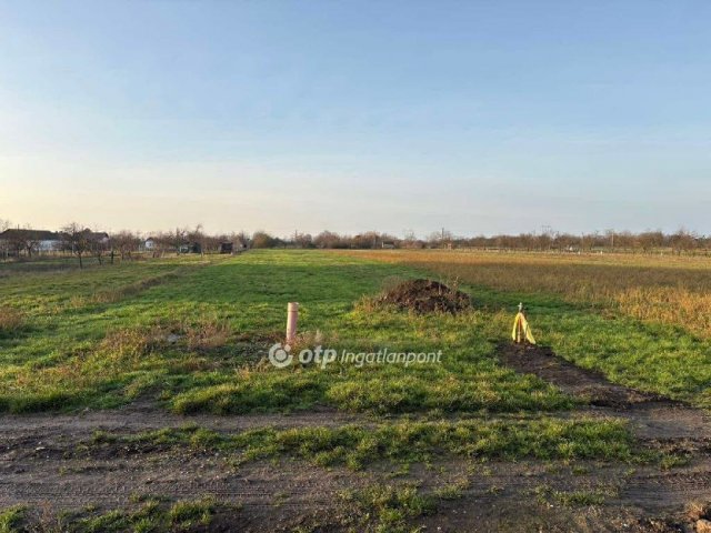 Eladó telek, Karcagon 11 M Ft / költözzbe.hu