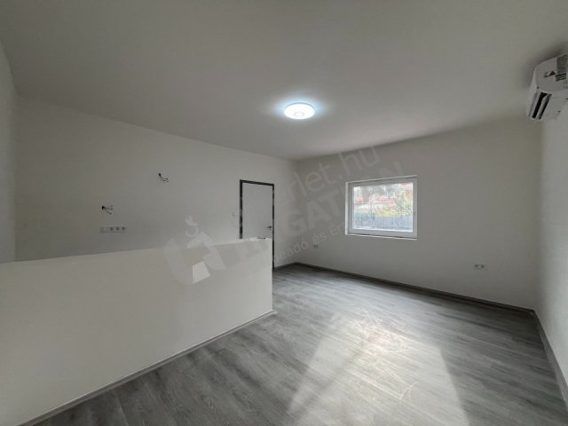 Eladó családi ház, XIX. kerületben, Endresz György utcában