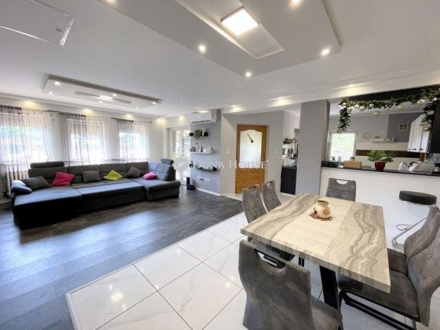 Eladó családi ház, Kecskeméten 119 M Ft, 6 szobás