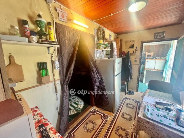 Eladó nyaraló, Jászapátiban 7.5 M Ft / költözzbe.hu