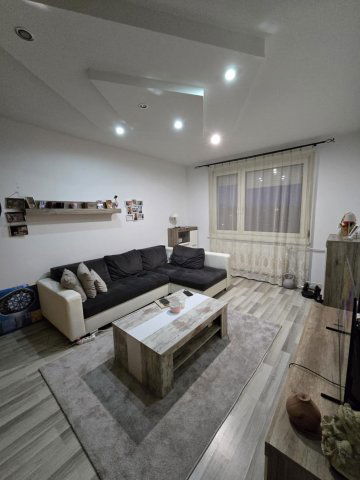 Eladó panellakás, Mosonmagyaróváron 42.5 M Ft, 2 szobás