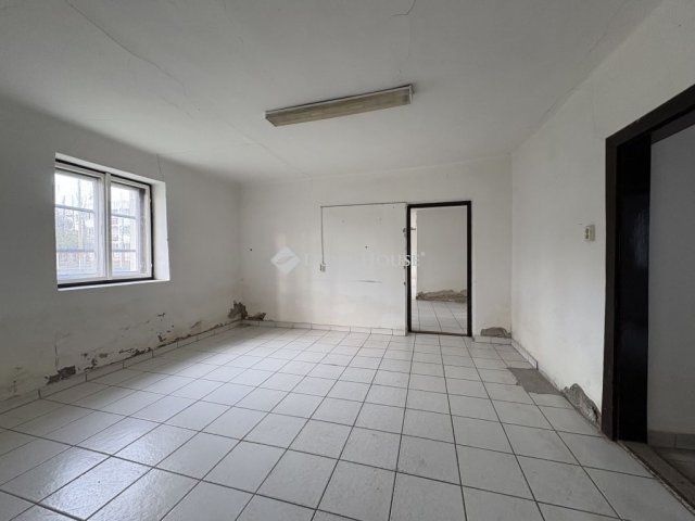 Eladó családi ház, Lajosmizsén 35 M Ft, 3 szobás