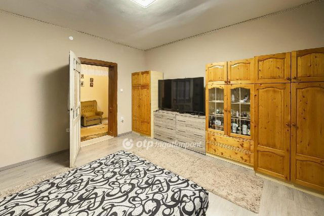 Eladó családi ház, Galgahévízen 35.8 M Ft, 3+1 szobás