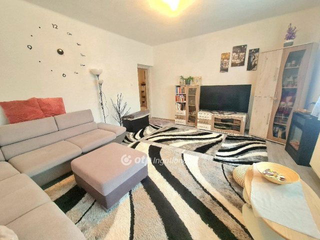 Eladó családi ház, Makláron 99 M Ft, 6 szobás