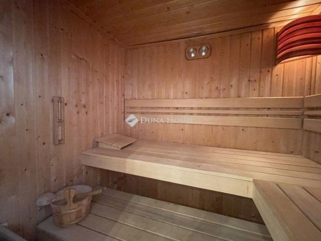 Eladó családi ház, Budapesten, II. kerületben 375 M Ft, 5 szobás