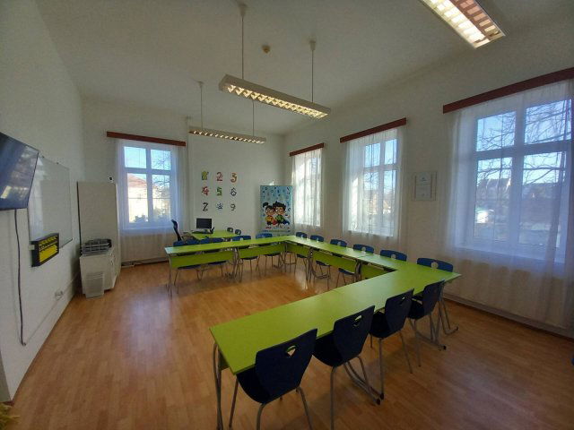 Kiadó iroda, Szolnokon 55 E Ft / hó, 1 szobás