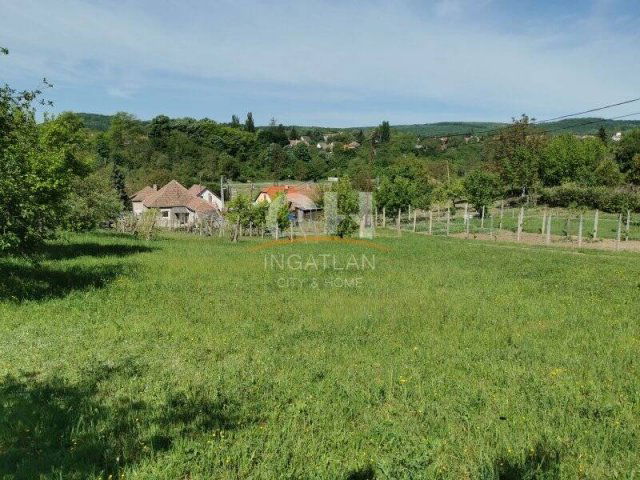 Eladó telek, Pécsett 2.5 M Ft / költözzbe.hu