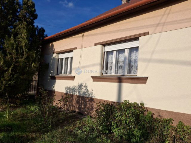 Eladó családi ház, Alcsútdobozon 53 M Ft, 3 szobás