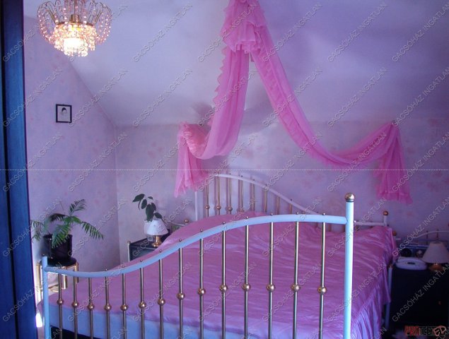 Kiadó ikerház, albérlet, XVI. kerületben, Őrvezető utcában