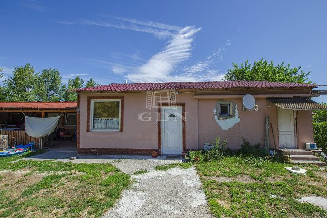 Eladó családi ház, Szigethalmon 30.9 M Ft, 5 szobás