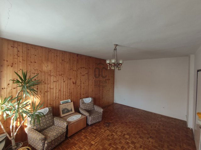 Eladó téglalakás, Veszprémben 79.8 M Ft, 3 szobás