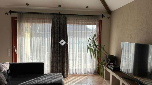 Eladó családi ház, Kecskeméten 167.6 M Ft, 5 szobás