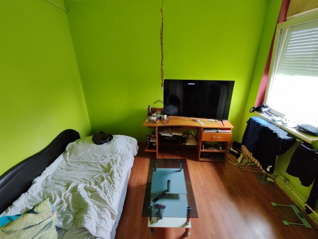 Eladó panellakás, Pétfürdőn 25.9 M Ft, 3 szobás