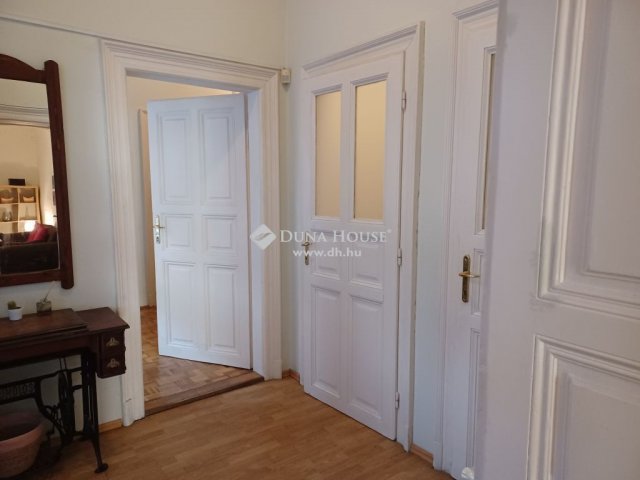 Eladó téglalakás, Budapesten, VI. kerületben 147.44 M Ft