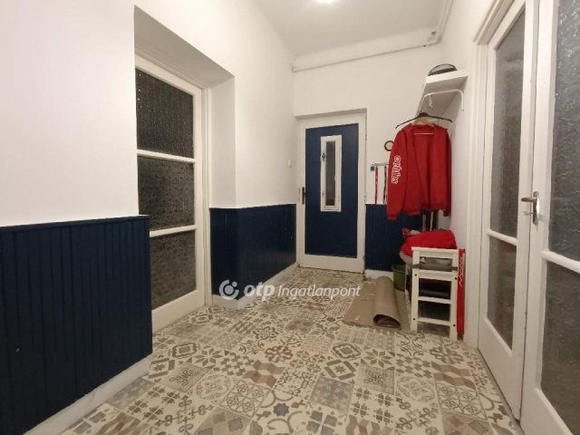 Eladó téglalakás, Solymáron 129.9 M Ft, 3 szobás