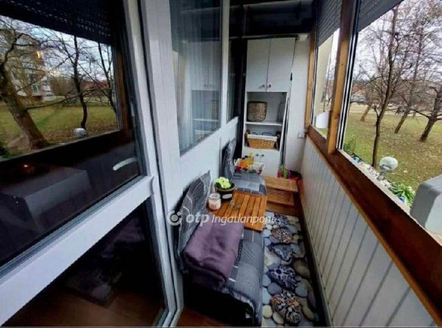 Eladó téglalakás, Mohácson 42 M Ft, 2+1 szobás