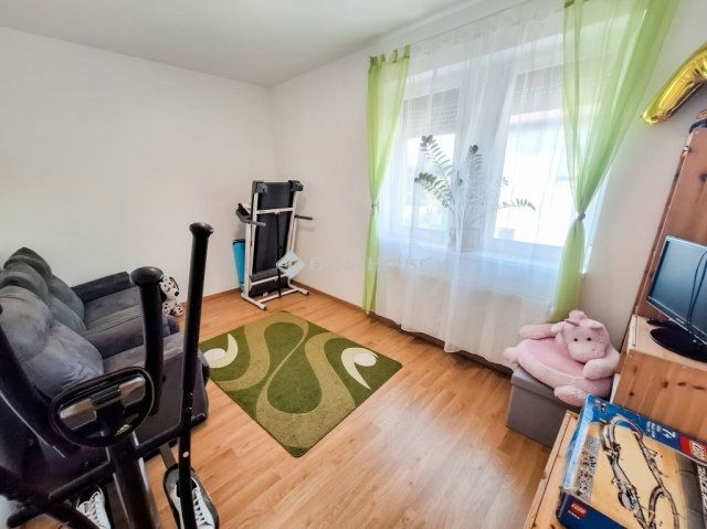 Eladó téglalakás, Gyömrőn 99.2 M Ft, 5 szobás