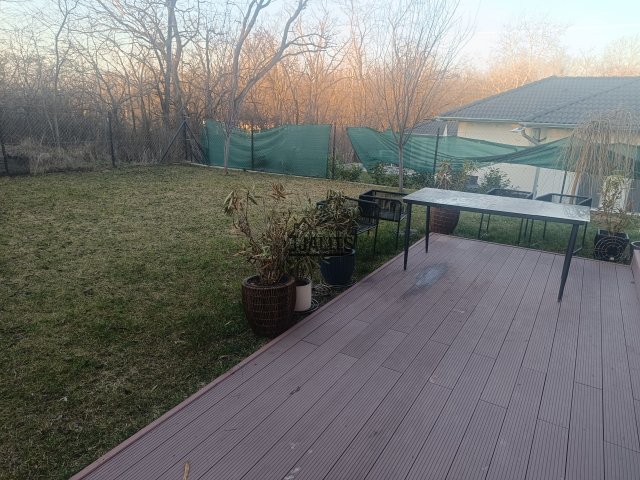 Eladó ikerház, Dunavarsányban 129.9 M Ft, 4 szobás