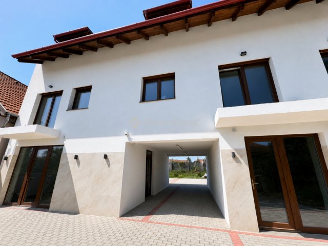 Eladó iroda, Veresegyházon 69 M Ft, 4 szobás