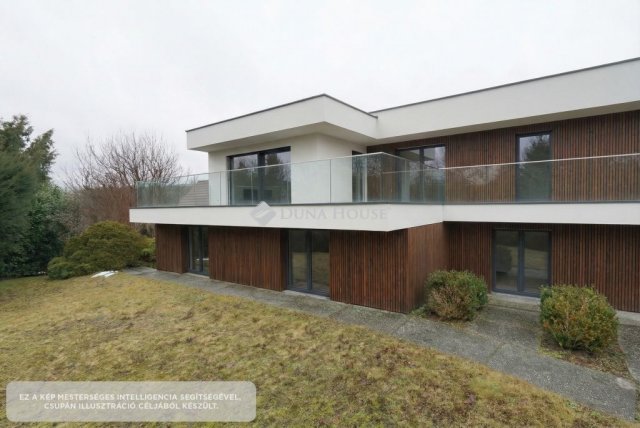 Eladó családi ház, Zalaegerszegen 19.99 M Ft, 2 szobás